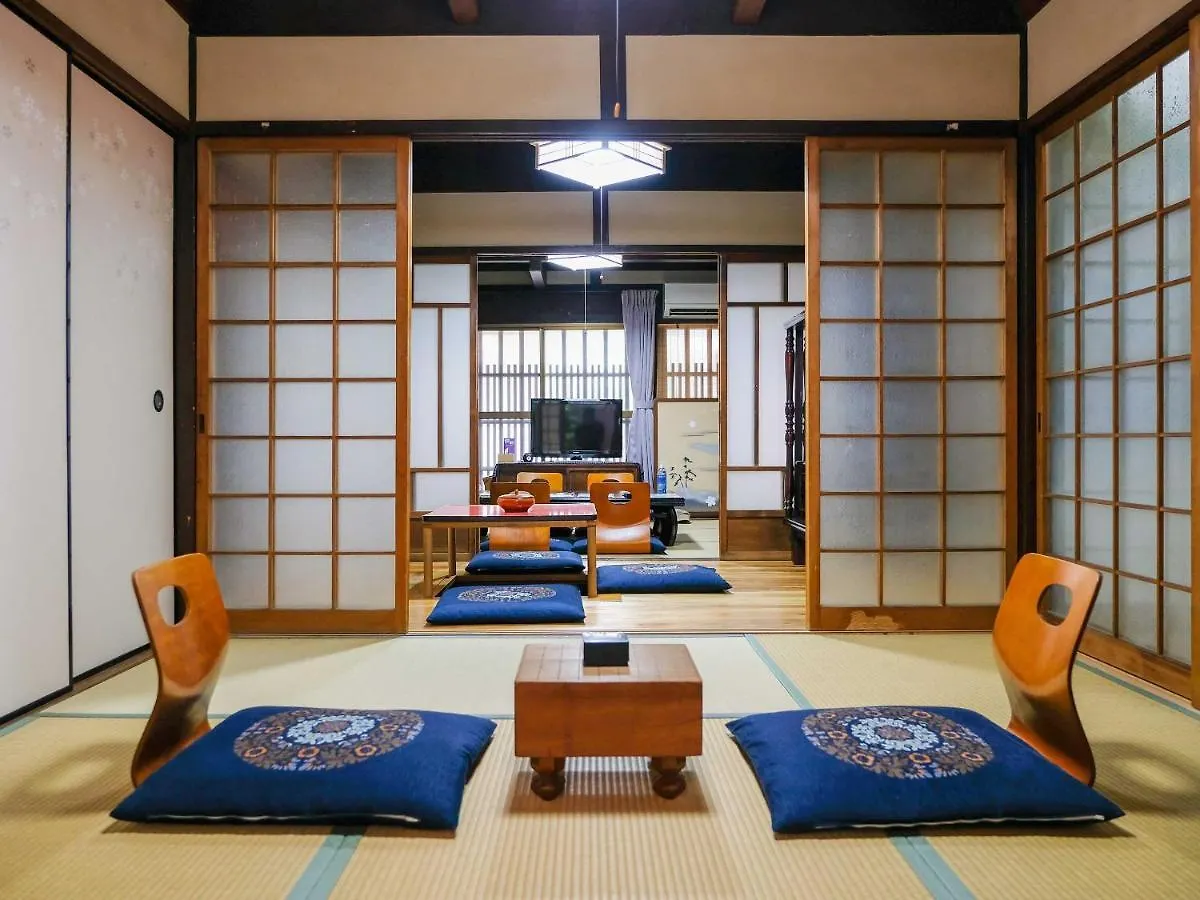 Villa K-Style Kinkakuji Kyōto 0*,  Giappone